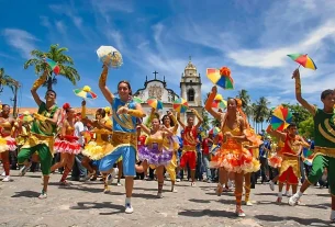 Tradições Folclóricas do Brasil: O Encontro com a Cultura Pop Moderna